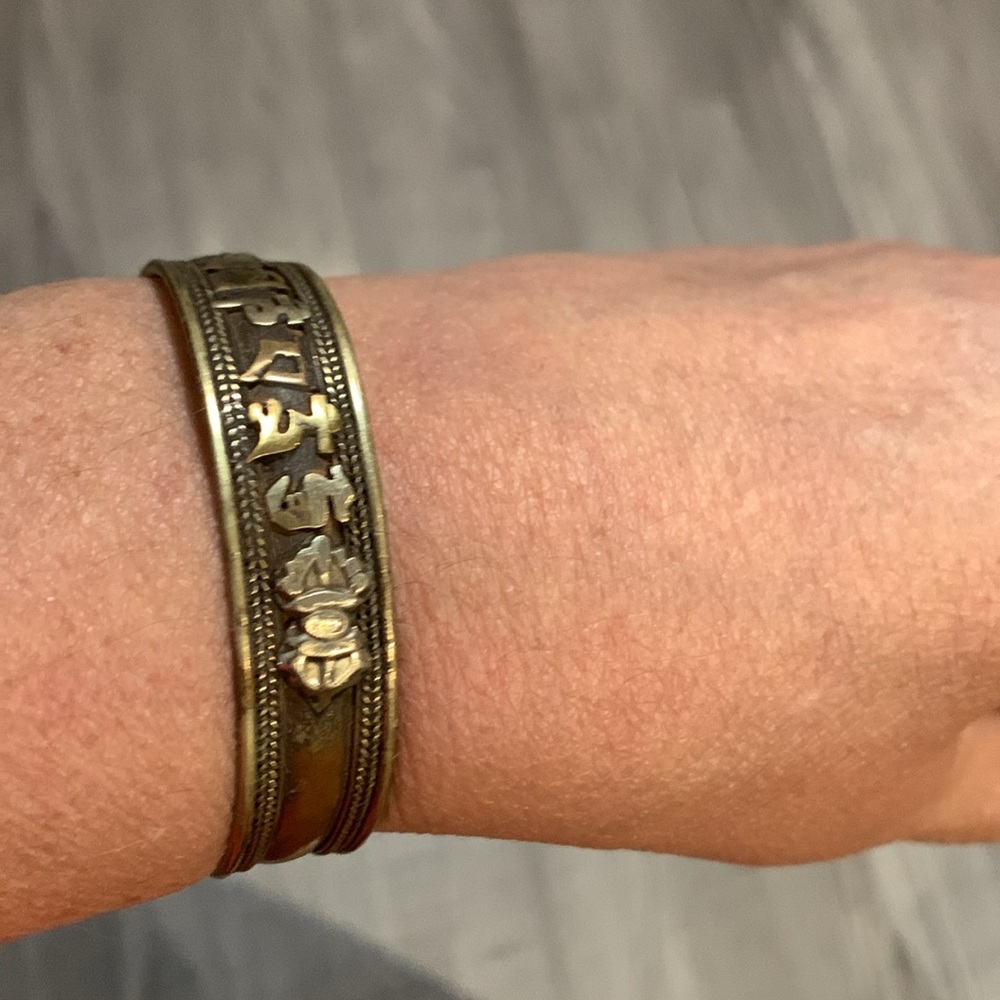 Bracelet